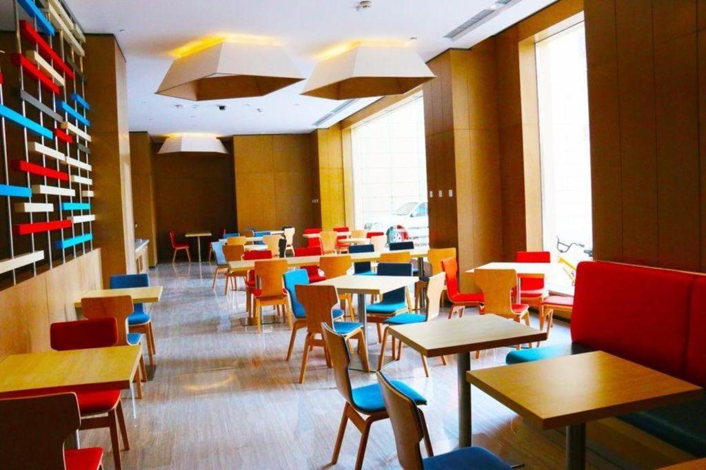 Holiday Inn Express Zhangye By Ihg Exterior photo